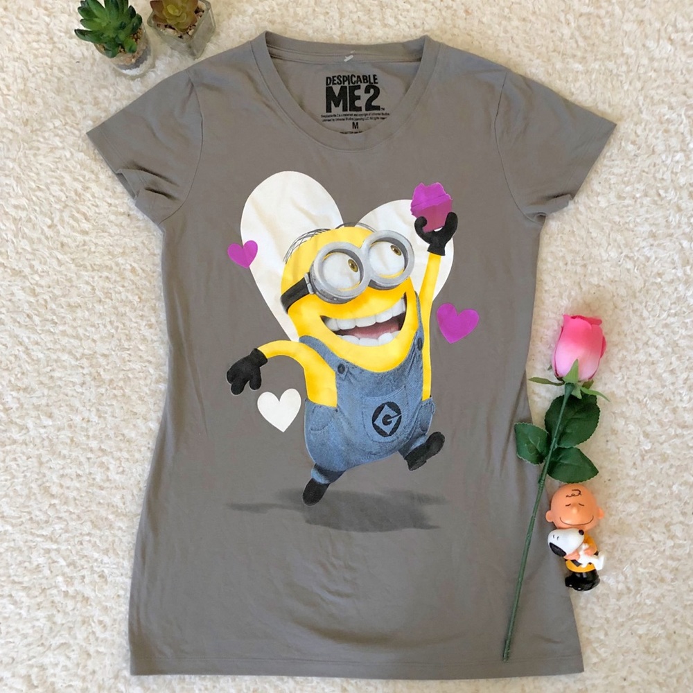 Despicable Me Gray Heart Tee Shirt Women Medium